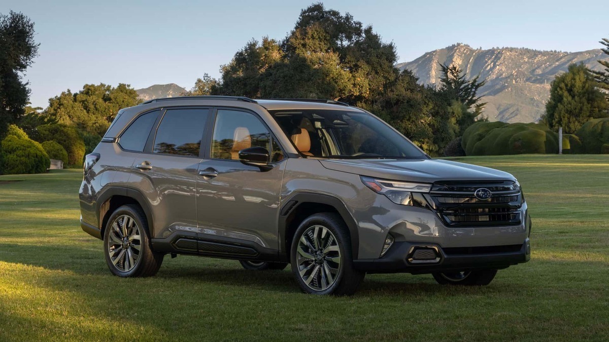 Subaru tung ưu đãi lớn, Forester giảm tới 360 triệu đồng