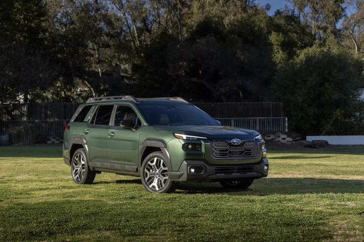 Subaru tung ưu đãi lớn, Forester giảm tới 360 triệu đồng