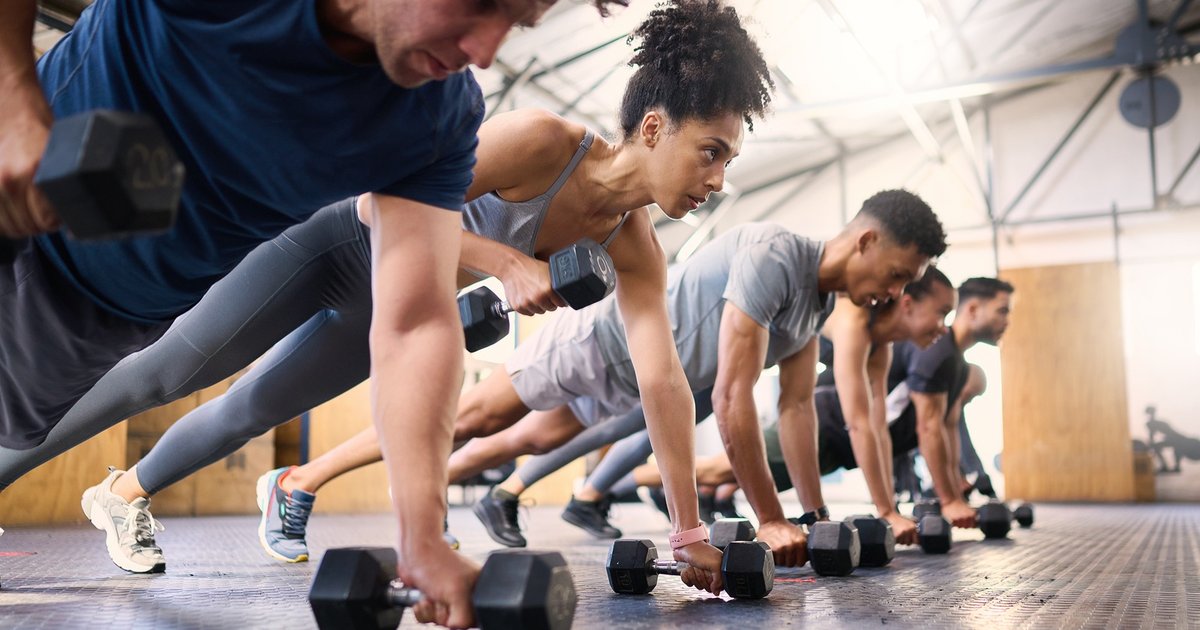 Why Young Adults Are Swapping Nightlife for Fitness Communities