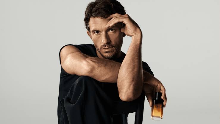 How Jonathan Bailey Uses Scent to Build Characters and Self