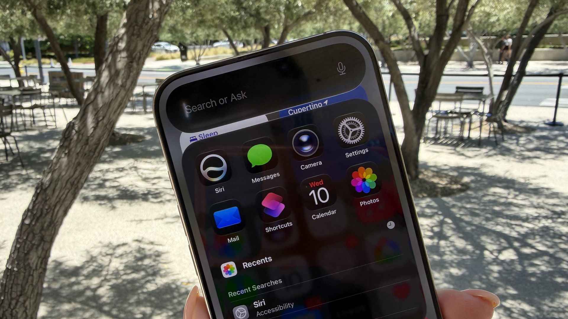 Which Apple Devices Get Siri AI First? A Complete Compatibility Guide