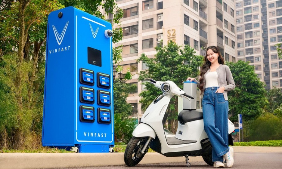 Giá xăng tăng vọt: Vì sao 94% chủ xe điện không quay lại xe xăng