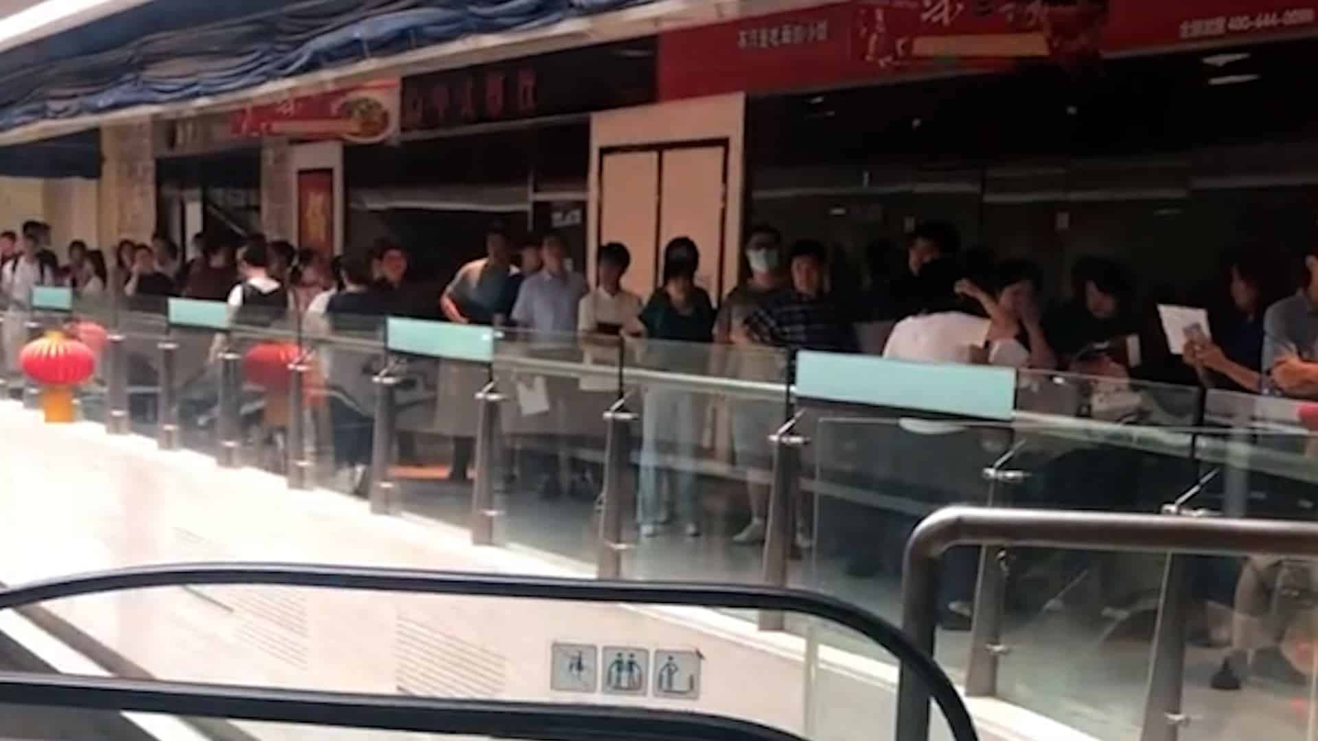 Mỹ siết sinh viên quốc tế: từ phí ở lại làm việc tới visa F-1 cho Trung Quốc
