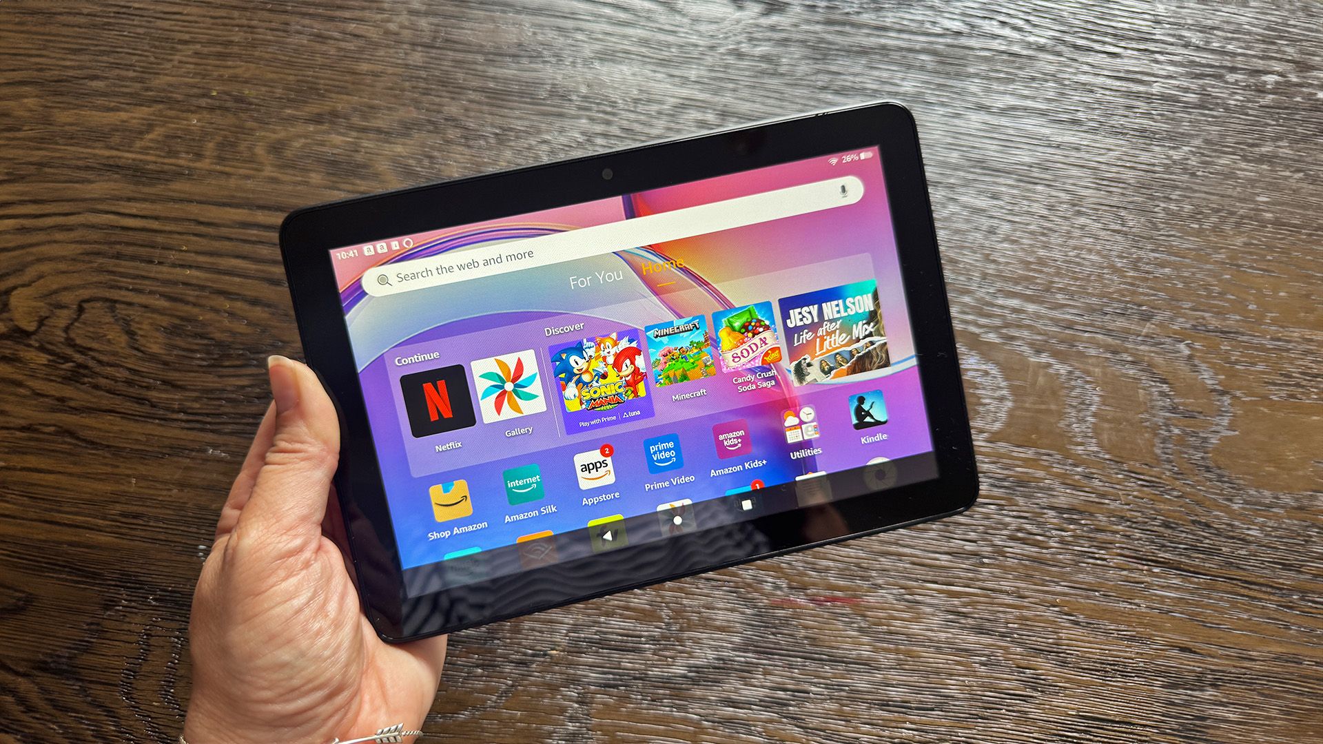 Amazon Fire HD 8 và TCL Tab A1 Plus: tablet giá rẻ nào đáng mua hơn?