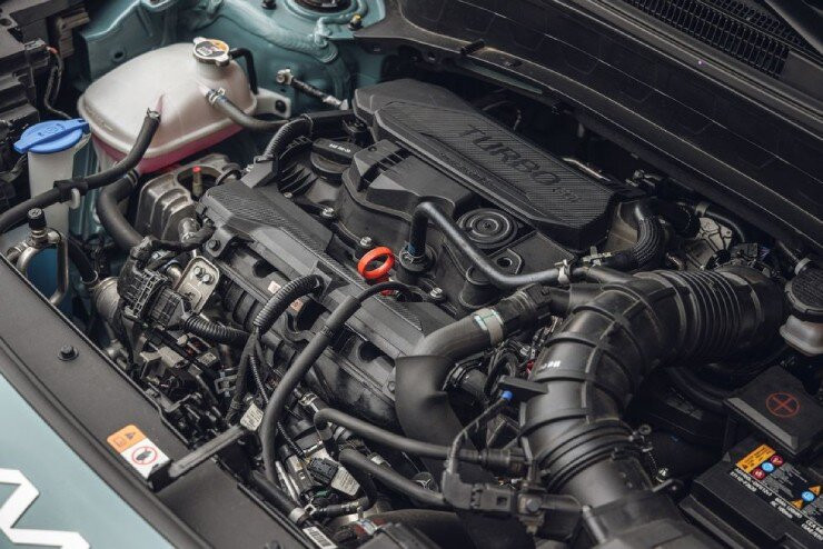 Kia Seltos: Động cơ Smartstream, ADAS và cuộc đấu với Honda HR-V