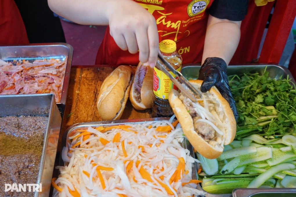 Bánh mì Việt Nam gây sốt trên màn ảnh rộng Hollywood