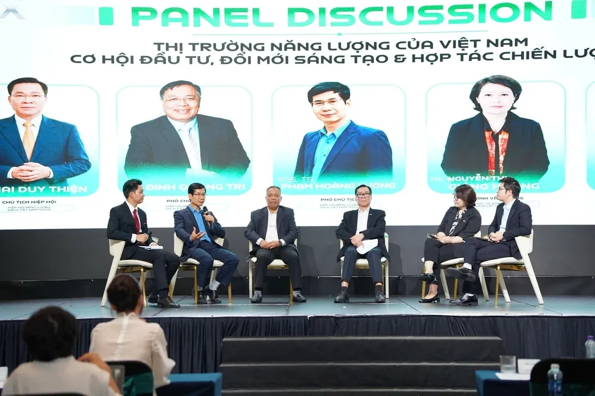 FEEX: bệ phóng kết nối vốn và công nghệ năng lượng khu vực