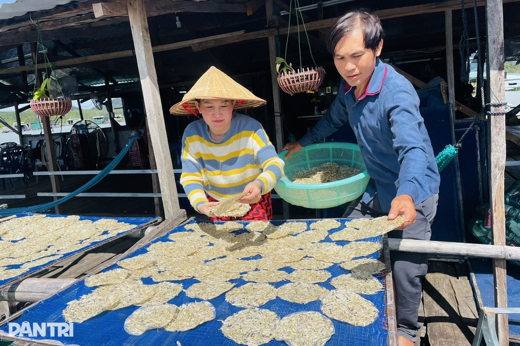 Những món ăn đường phố vùng miền: từ nuốc Huế đến cá cơm cao nguyên