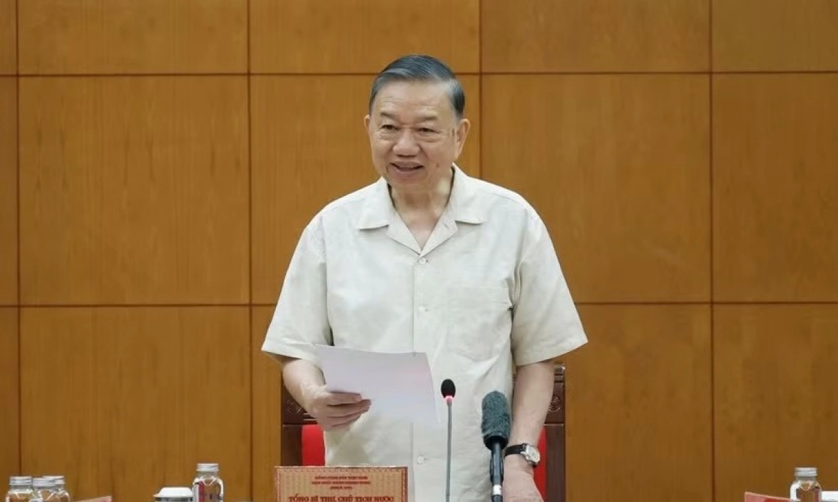Tổng Bí thư yêu cầu làm rõ trách nhiệm khi dự án hạ tầng chậm tiến độ, đội vốn