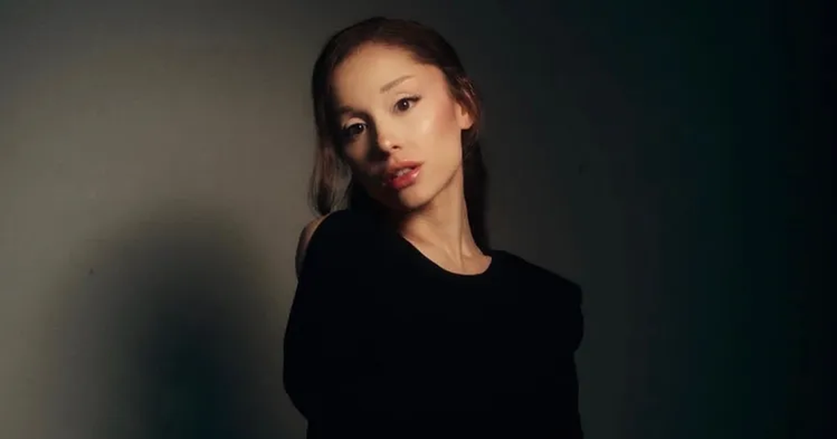 Ariana Grande tạm nghỉ: Khi sao pop buộc phải đặt ranh giới với dư luận