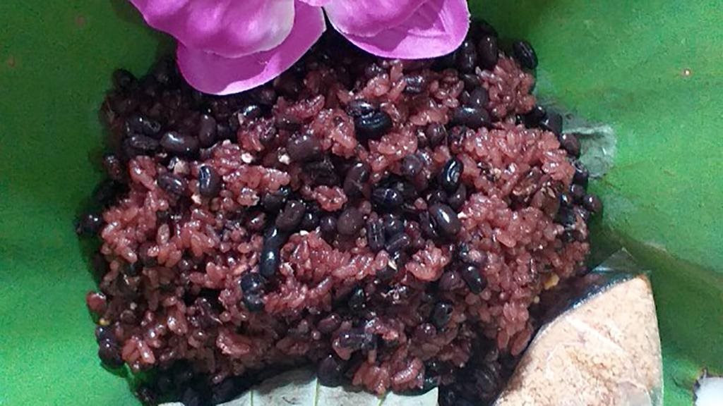 Những thức quà mùa thu trên vỉa hè níu chân du khách