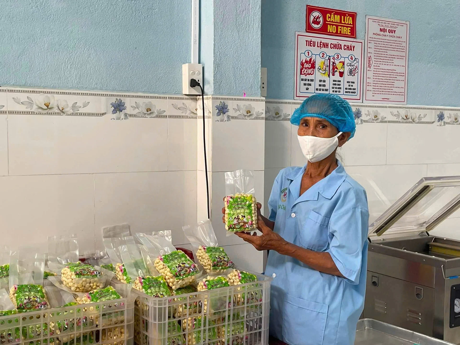 Từ hạt sen đến gạo lứt: HTX bản địa nâng tầm sản phẩm OCOP