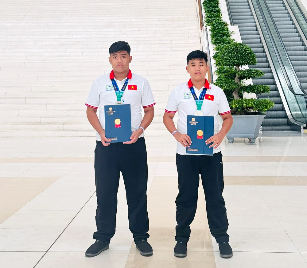 Hai anh em Bắc Ninh tỏa sáng tại Đấu trường Toán học Châu Á