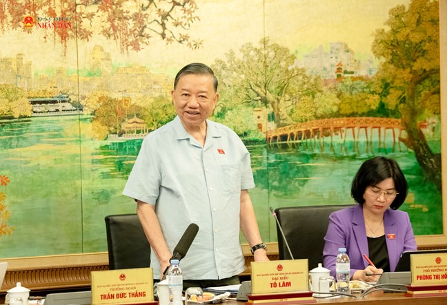 Tầm nhìn giao thông tương lai của Hà Nội: từ ô tô bay tới đường sắt 500 km