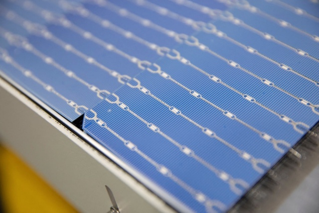 Thuế 15% polysilicon của Trump và cú sốc cho chuỗi cung ứng năng lượng mặt trời