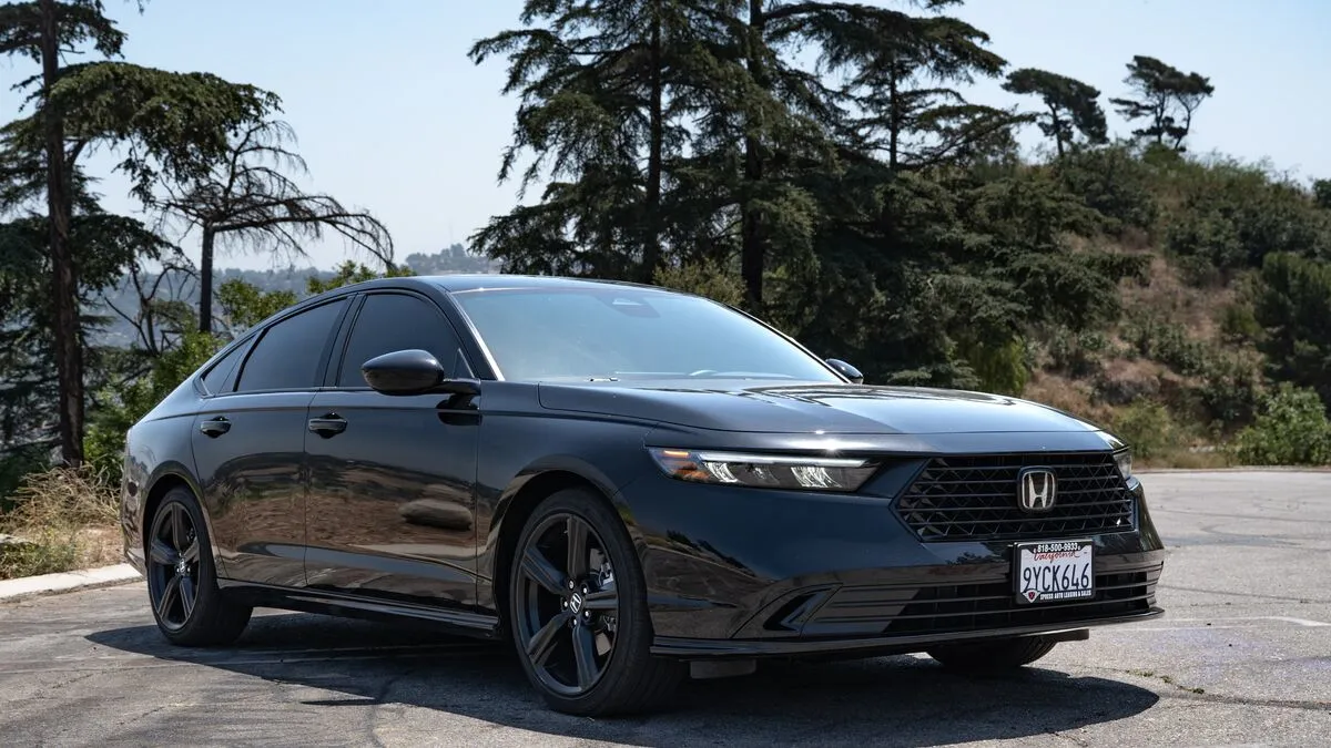 Honda Hybrid Showdown: CR-V vs Accord for Everyday Efficiency