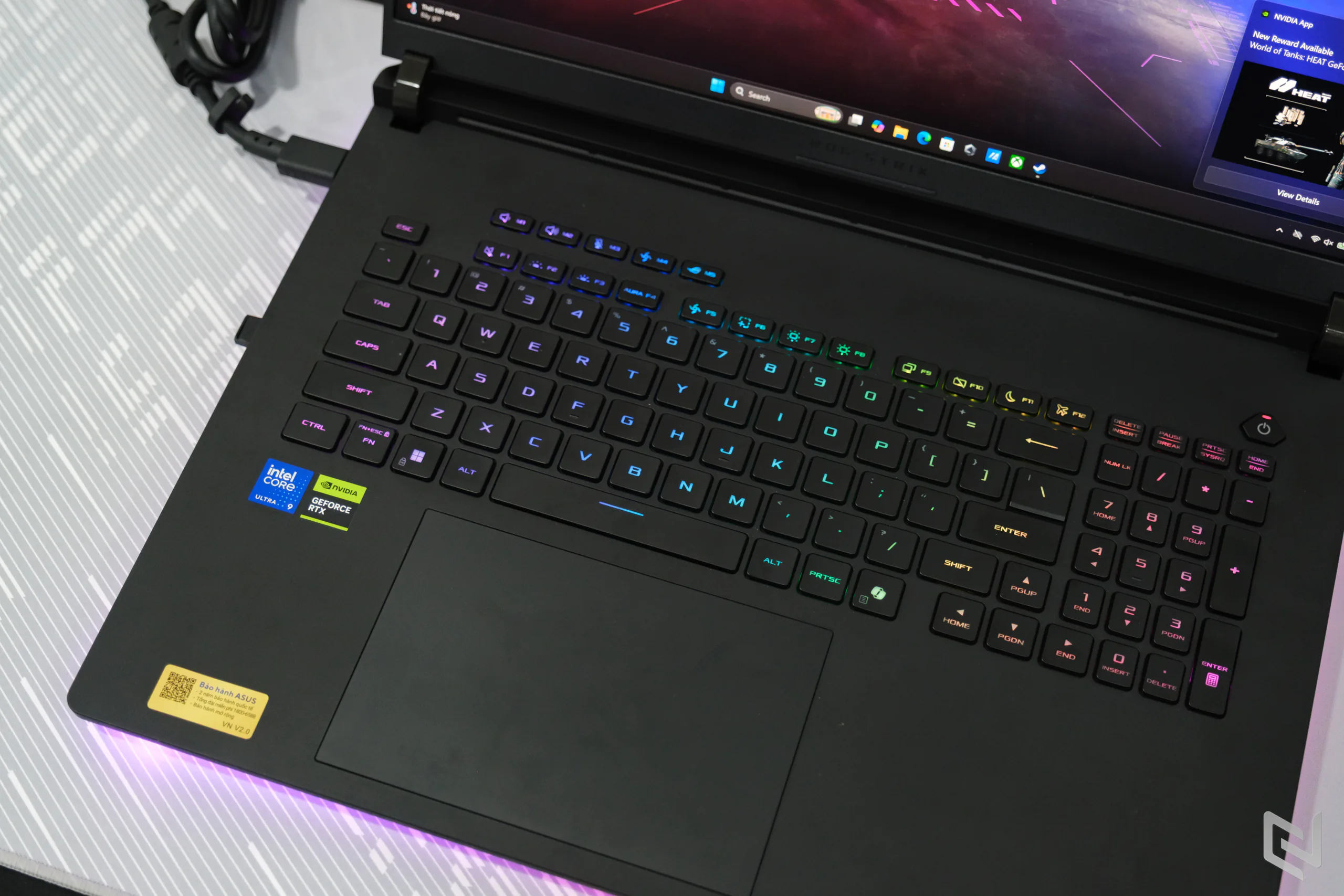 ROG Strix SCAR 18: laptop gaming 180 triệu dành cho ai?