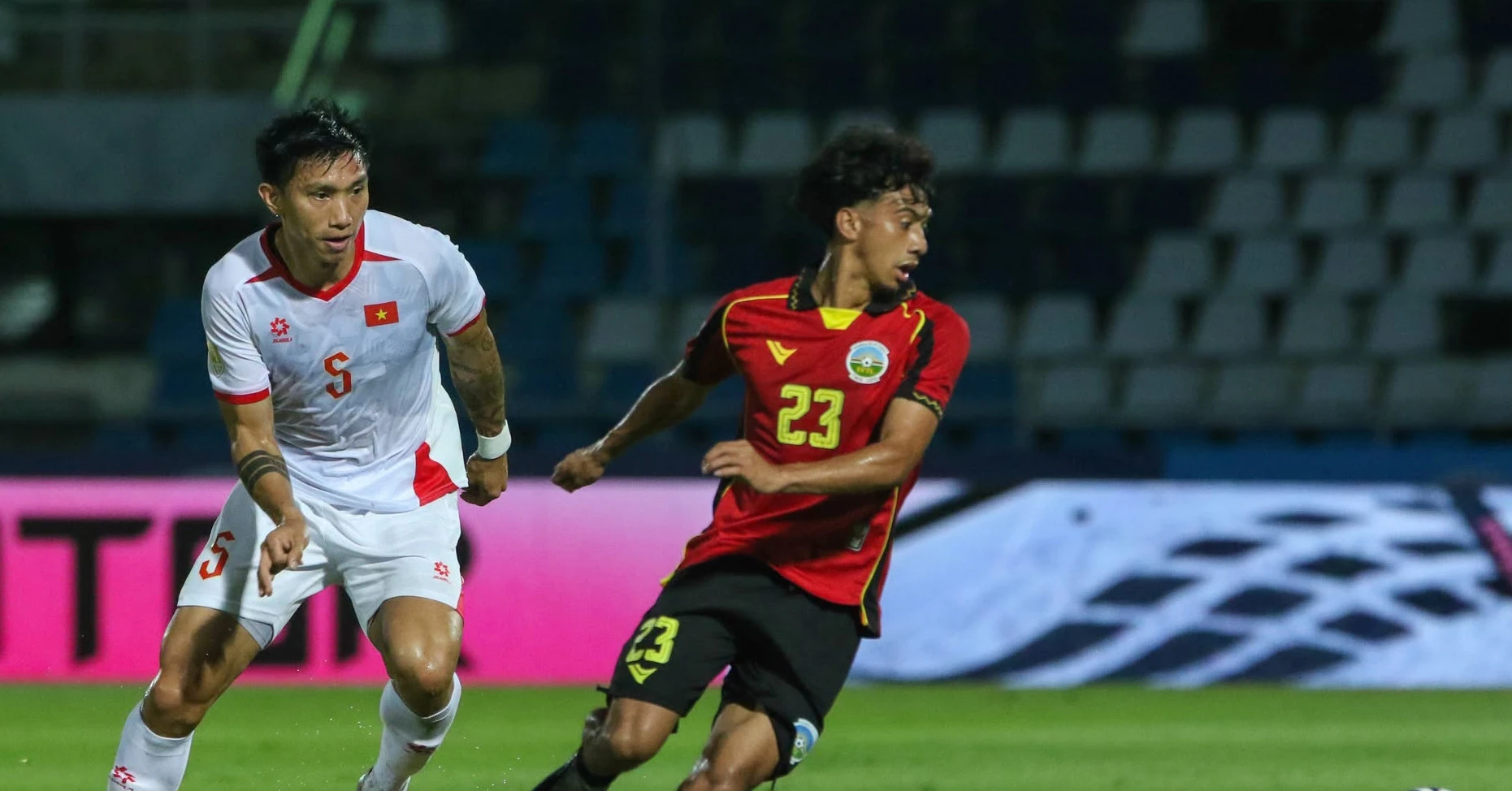 Đội tuyển Việt Nam mở rộng cửa vào bán kết ASEAN Cup
