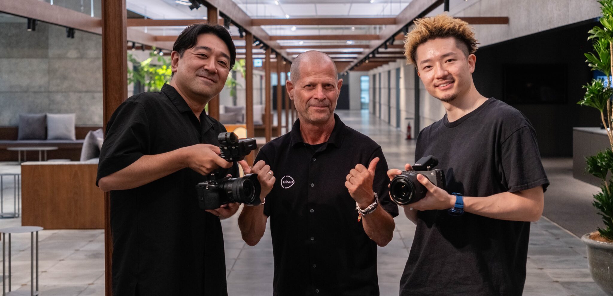 Sony FX3 vs FX5: Chọn máy quay điện ảnh nào cho quy trình chuyên nghiệp?