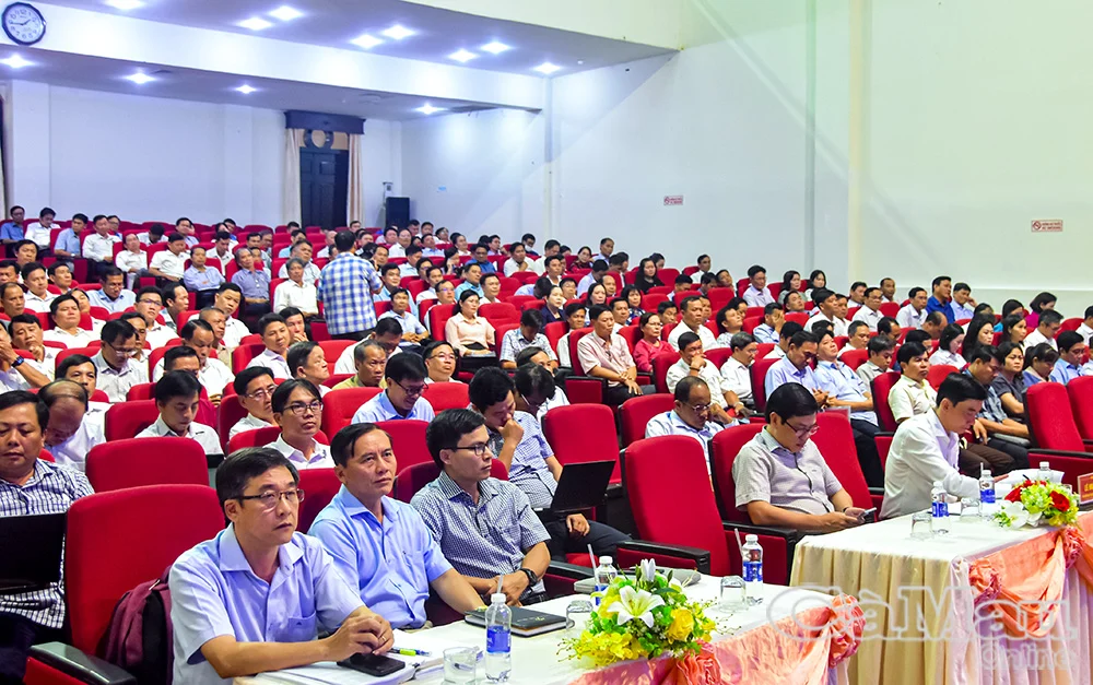 Chuyển đổi số giáo dục trung học: Bớt sổ sách, thêm chất lượng