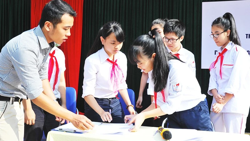 Xây dựng lá chắn bảo vệ trẻ em khỏi bạo lực học đường