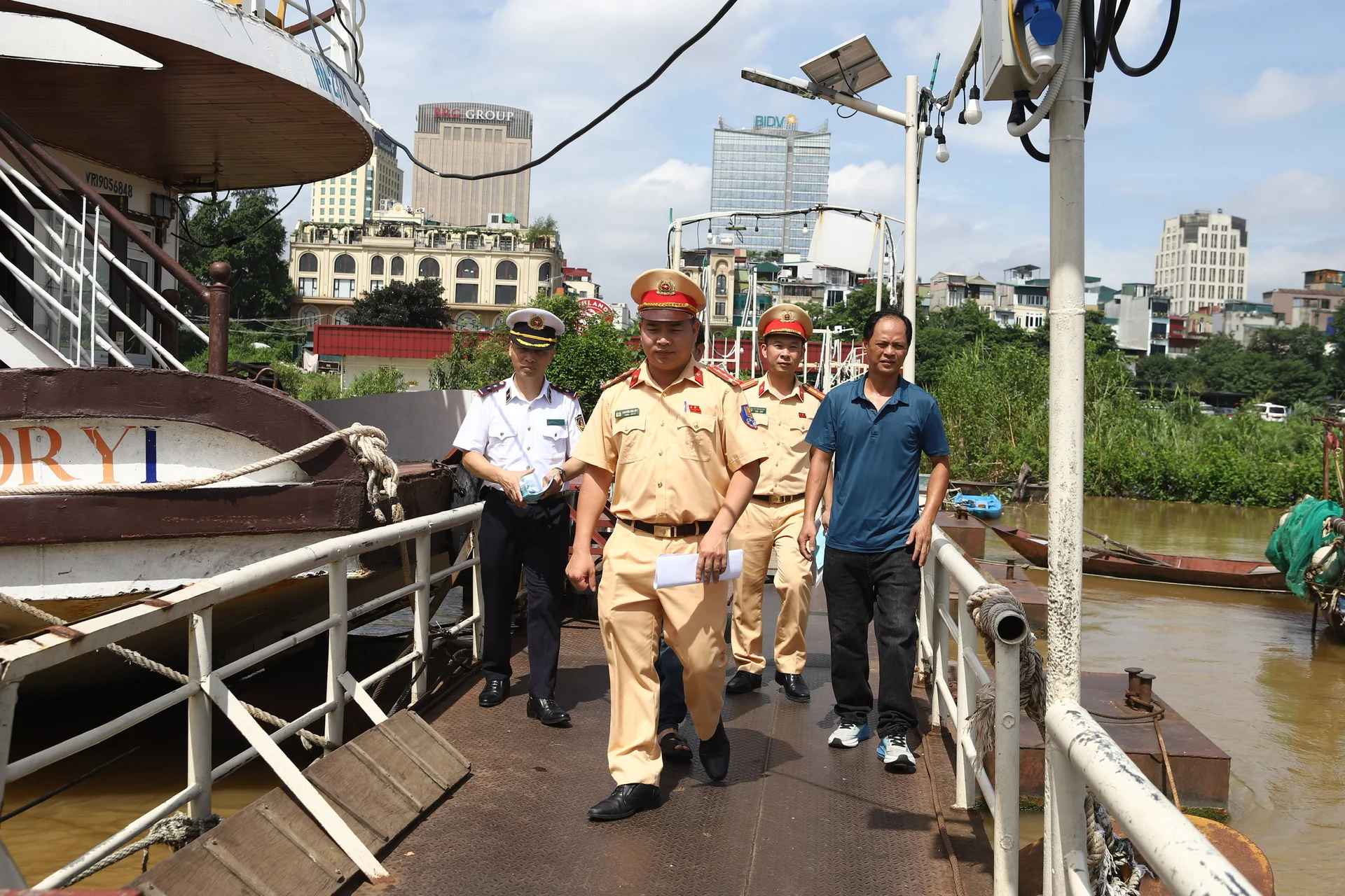 Nhận diện khuôn mặt bắt buộc trong giáo dục lái xe và vận tải: Những thay đổi pháp lý bạn cần biết