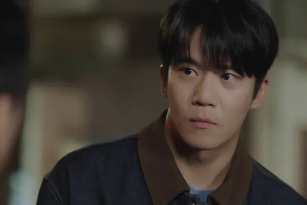Love Is Coming đạt 13.8% rating: Mối tình Ha Seok-jin và Hani bị bí mật xé nát
