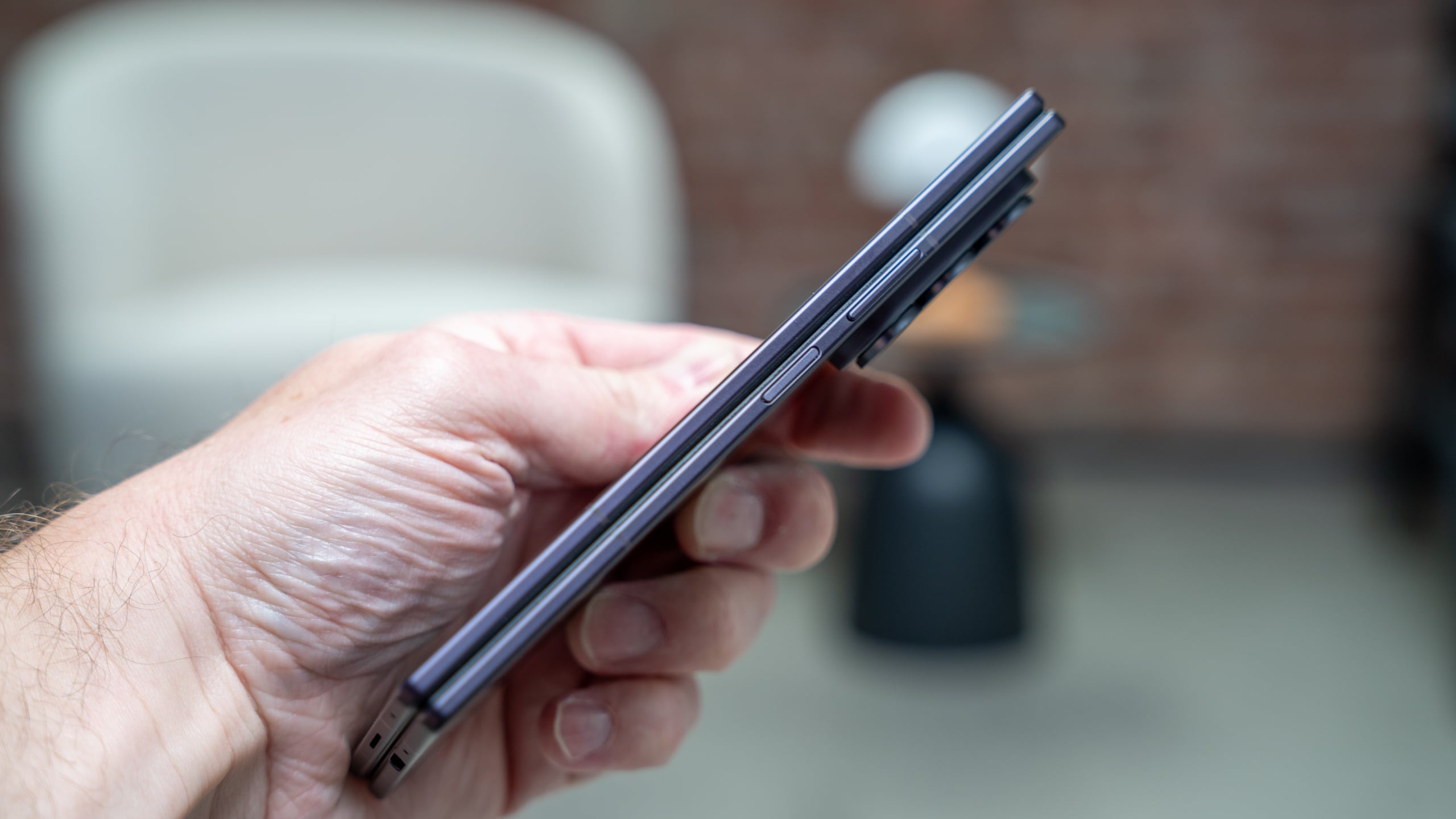 Galaxy Z Fold 8 vs Z Fold 8 Ultra: Is the Premium Worth It?