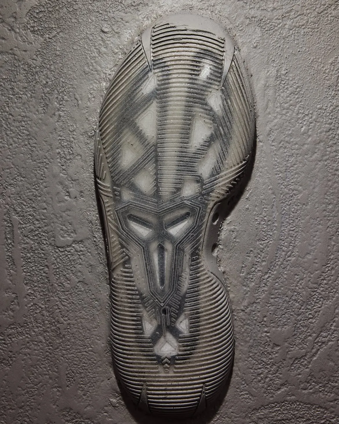 First Look: Nike Kobe NXT Prototype in Sail/Black-Phantom