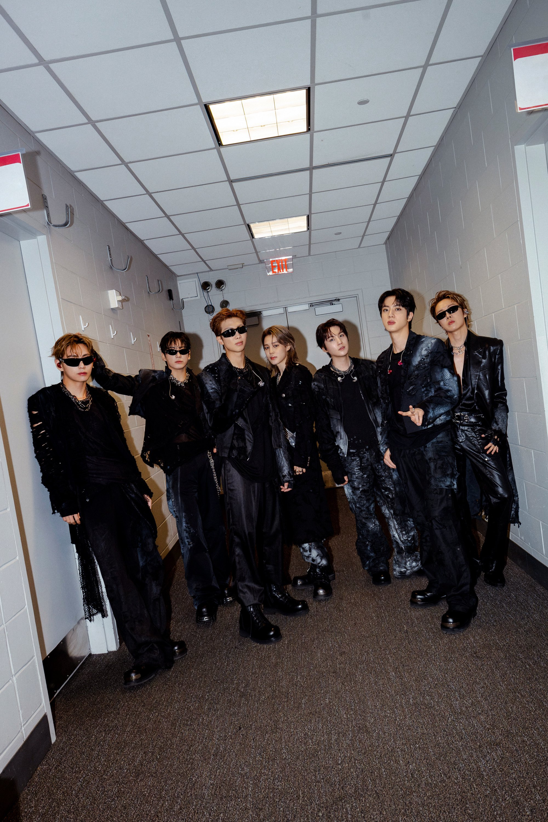 BTS chiếm lĩnh sân khấu quốc tế: từ World Cup đến MetLife