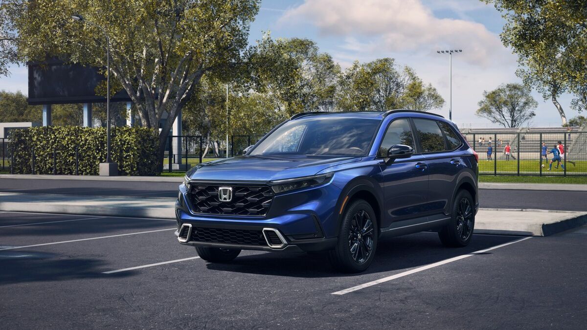 Honda CR-V Hybrid vs Electric SUVs: The Smart Budget Choice