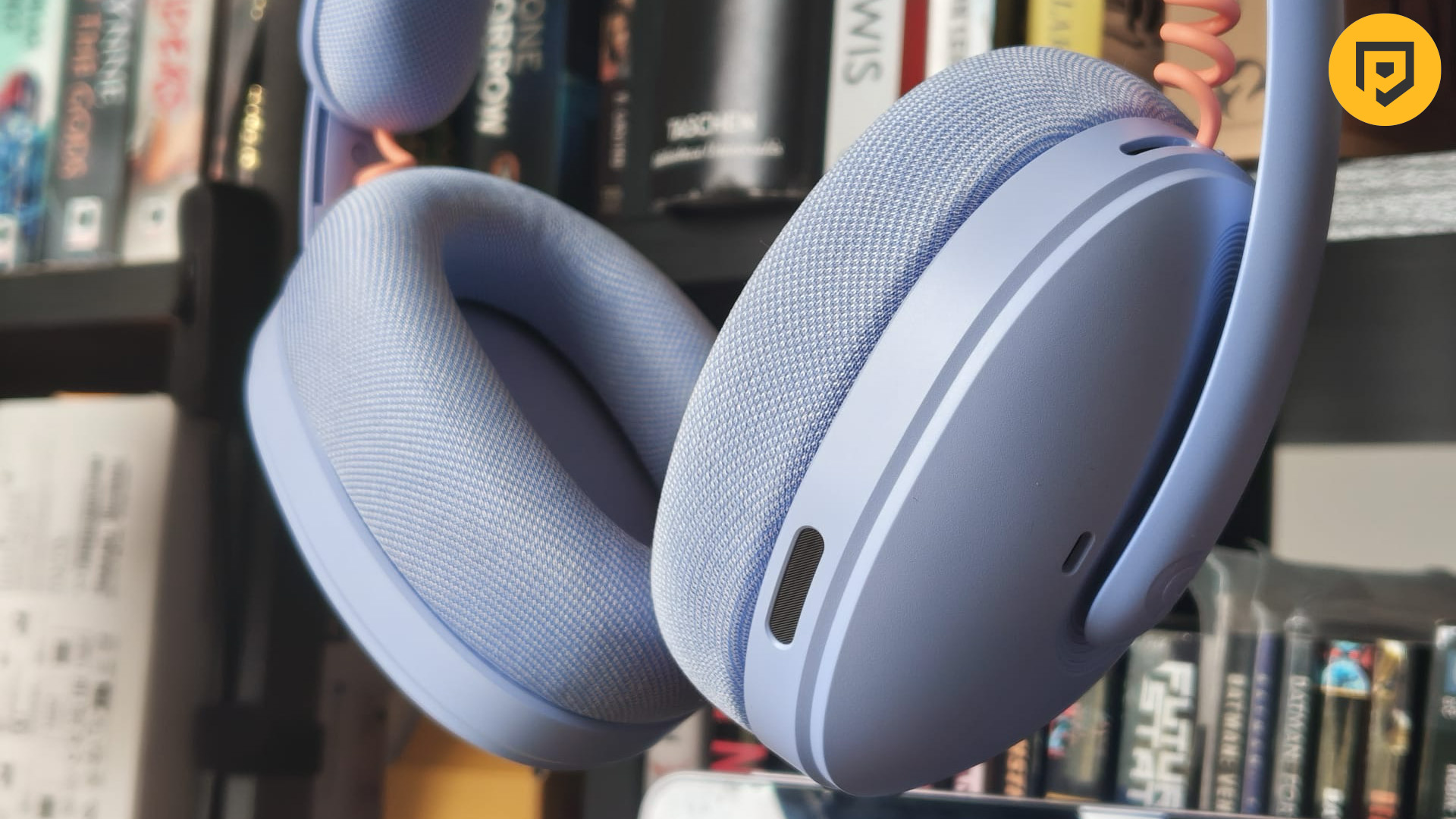 Comfort-First Gaming Headsets With Huge Battery Life Compared