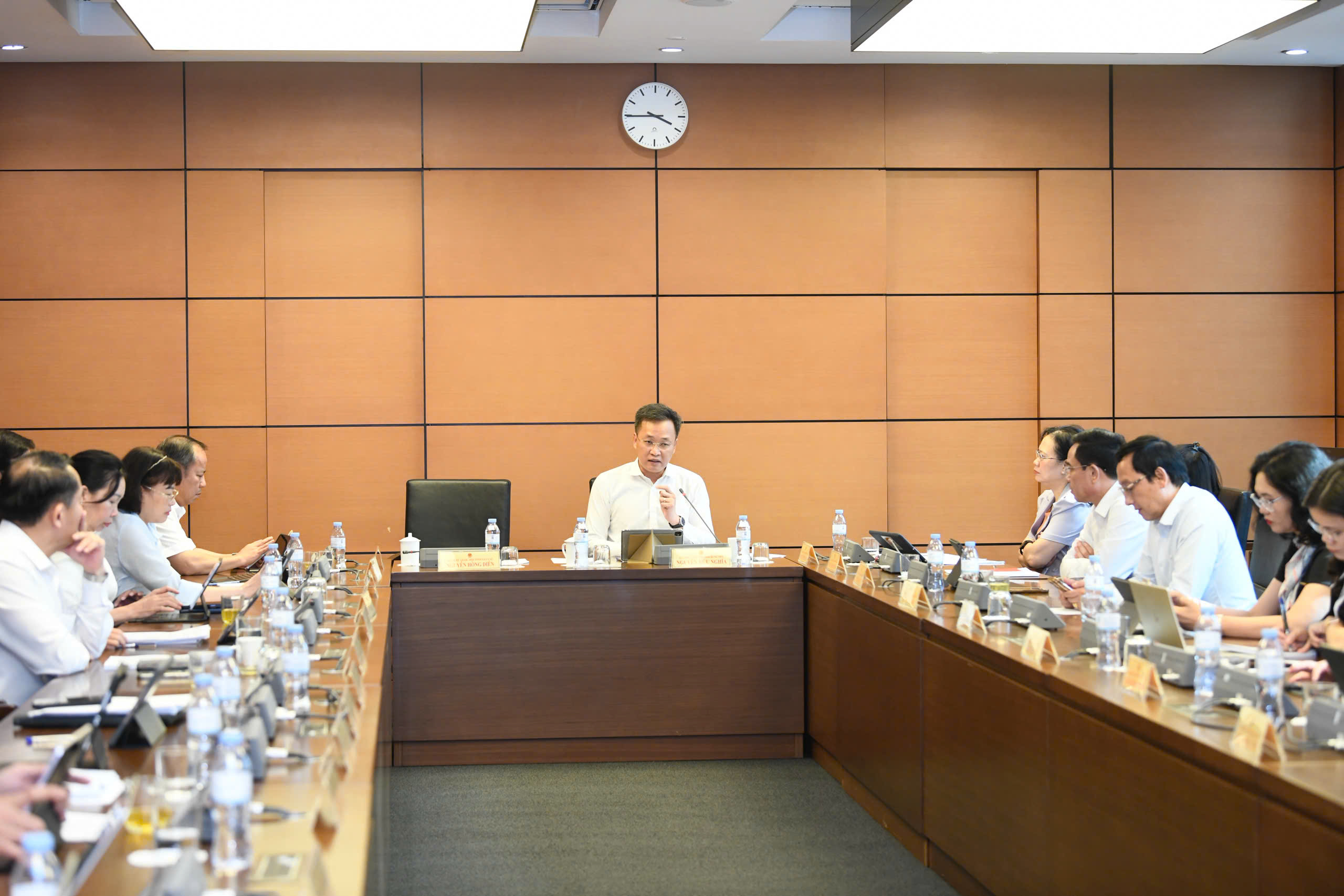 Cơ chế đặc thù APEC: Tăng tốc nhưng không nới lỏng kỷ luật