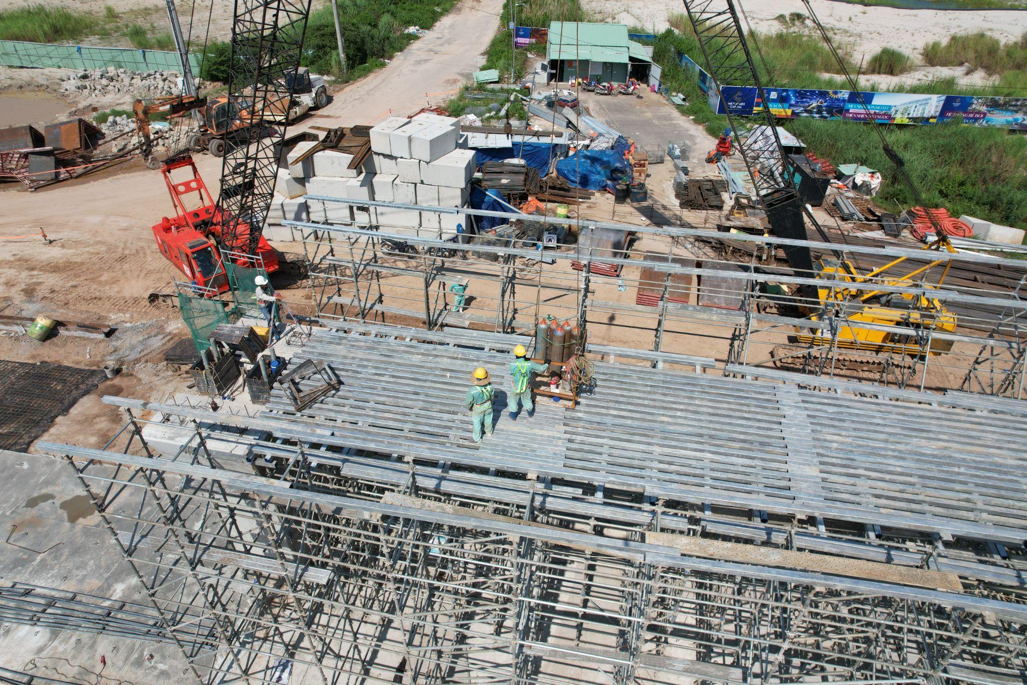 Dự án LRT 9.000 tỷ Phú Quốc bước vào giai đoạn lắp ray
