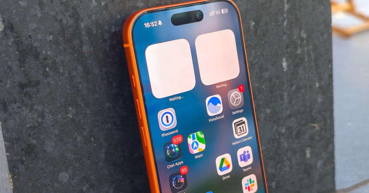Why a DRAM Supply Crunch Could Derail the iPhone 18 Pro Launch