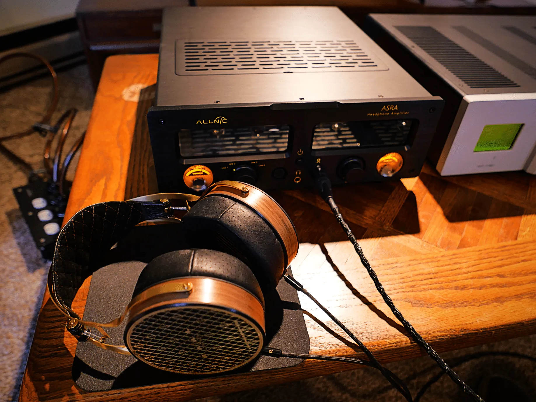 Allnic ASRA RHPA-7500 và RAAL 1995 Immanis: Bộ đôi ampli tai nghe cao cấp cho audiophile khó tính