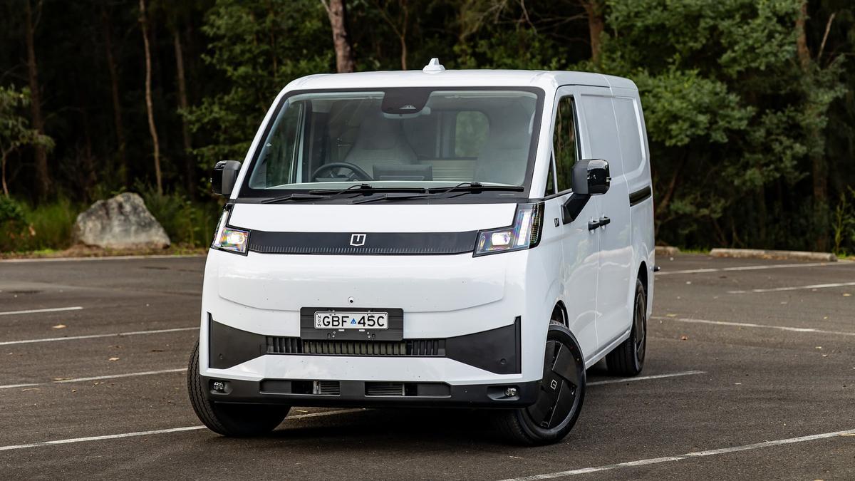 Volkswagen ID. Buzz Cargo vs Farizon V7E: Which Commercial EV Van Wins on Value?