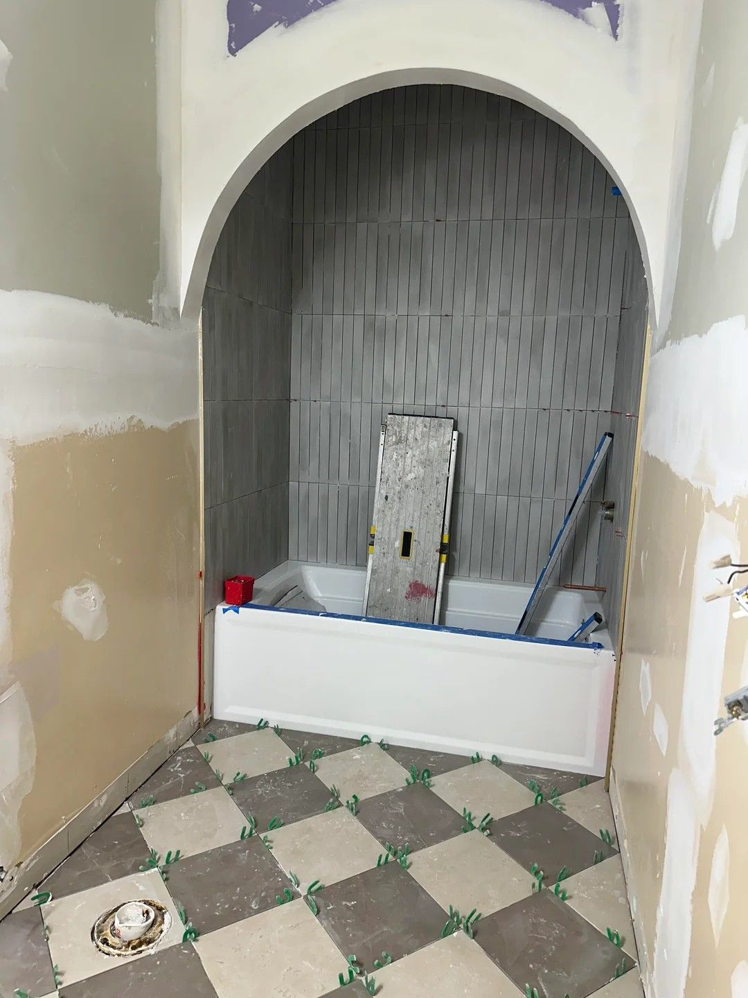 How Bathroom Focal Points Turn Ordinary Rooms Into Retreats