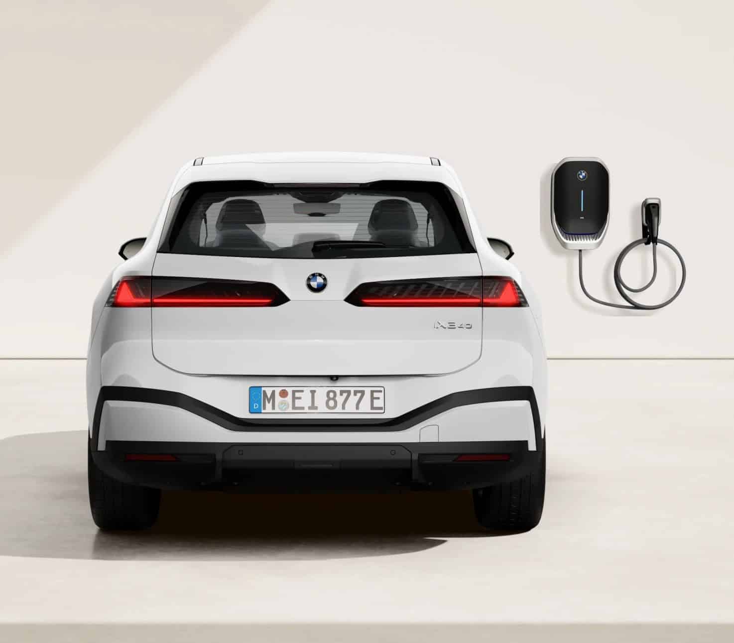 BMW iX3 40 vs 40 xDrive: The Entry-Level Luxury EV SUV to Get