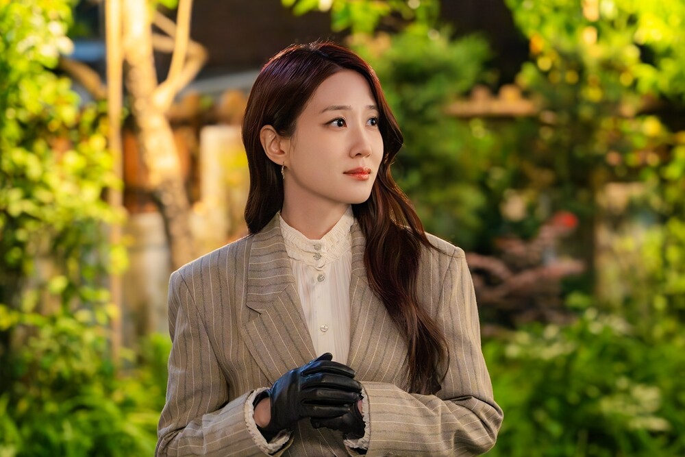 How a Fake Engagement Turns Electric in tvN’s Occult Romance
