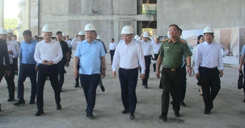 Phó Thủ tướng Phạm Gia Túc kiểm tra công trình APEC: Tăng tốc hạ tầng Phú Quốc và An Giang