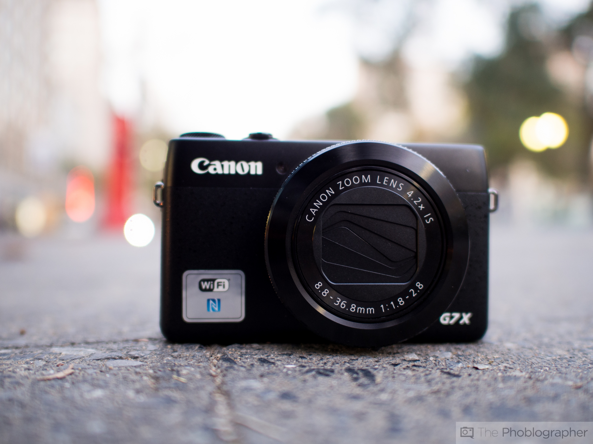 Why Compact Cameras Are Winning the Search Wars