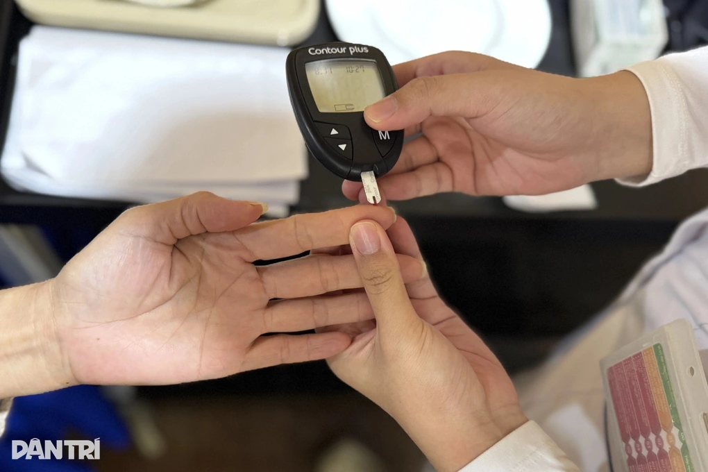 Những xét nghiệm và khám sàng lọc bắt buộc sau tuổi 40 để phòng bệnh mạn tính