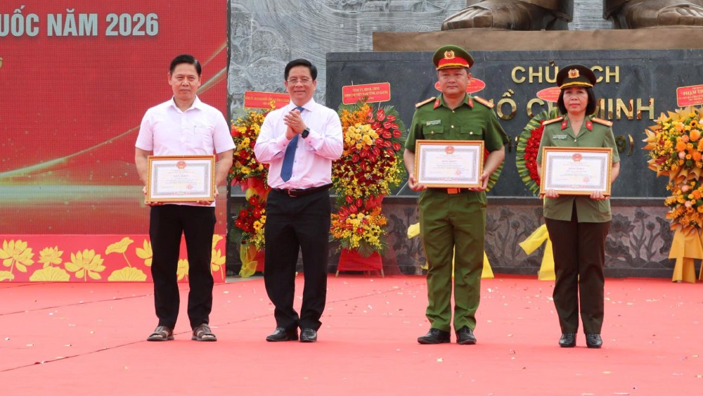 Phú Quốc xây dựng địa bàn an toàn giao thông chuẩn bị APEC