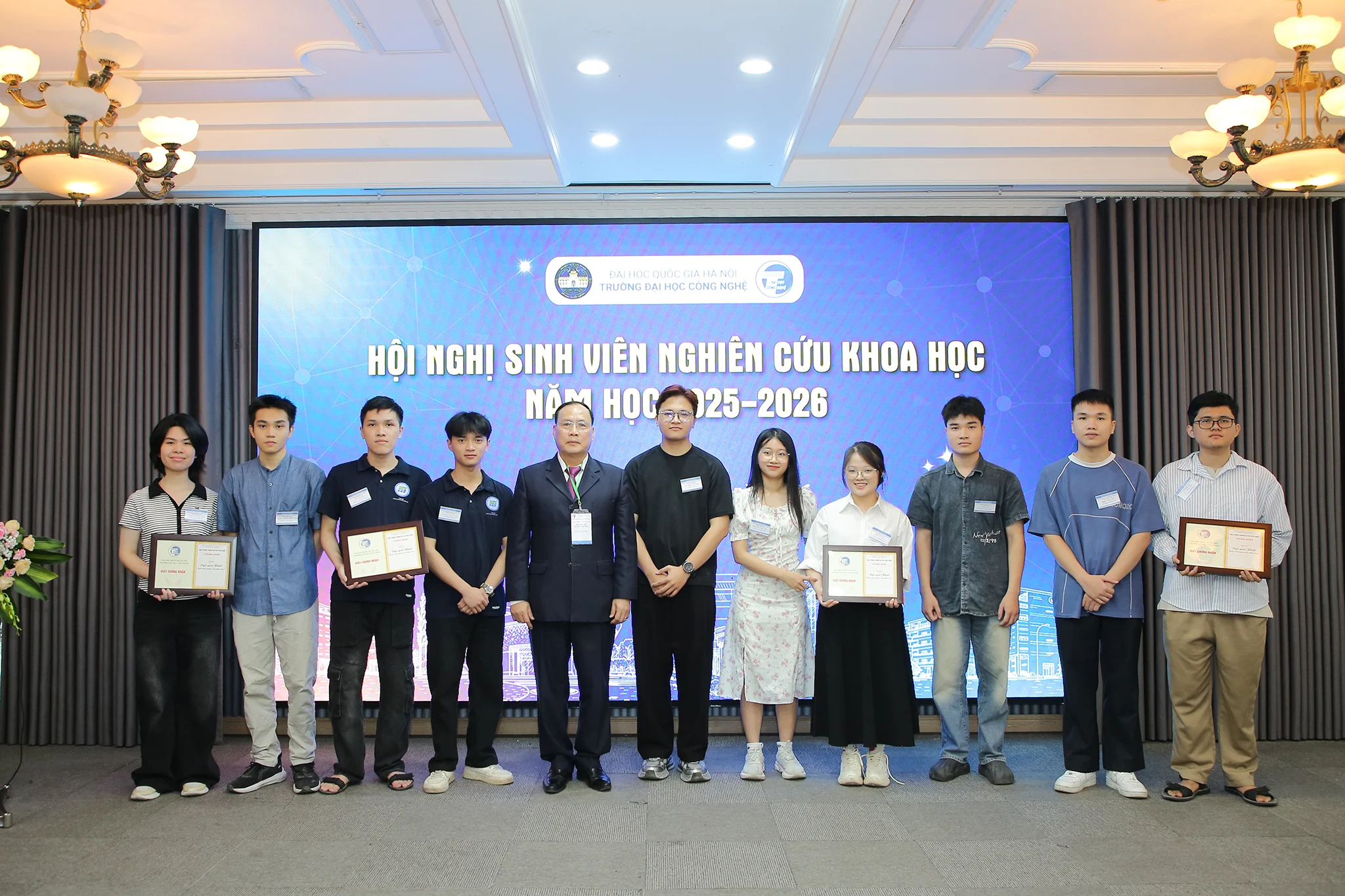 Sinh viên Việt Nam chinh phục các cuộc thi AI quốc tế
