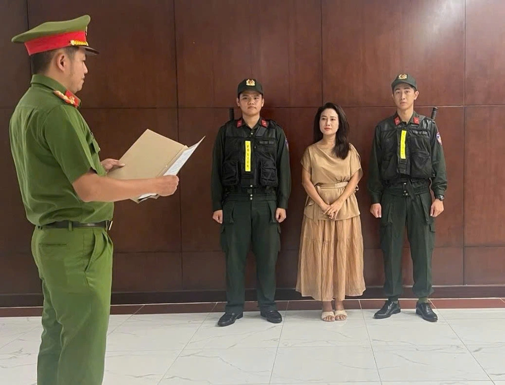 Bài học bản quyền từ vụ Phương Diễm Huyền cho ca sĩ cover