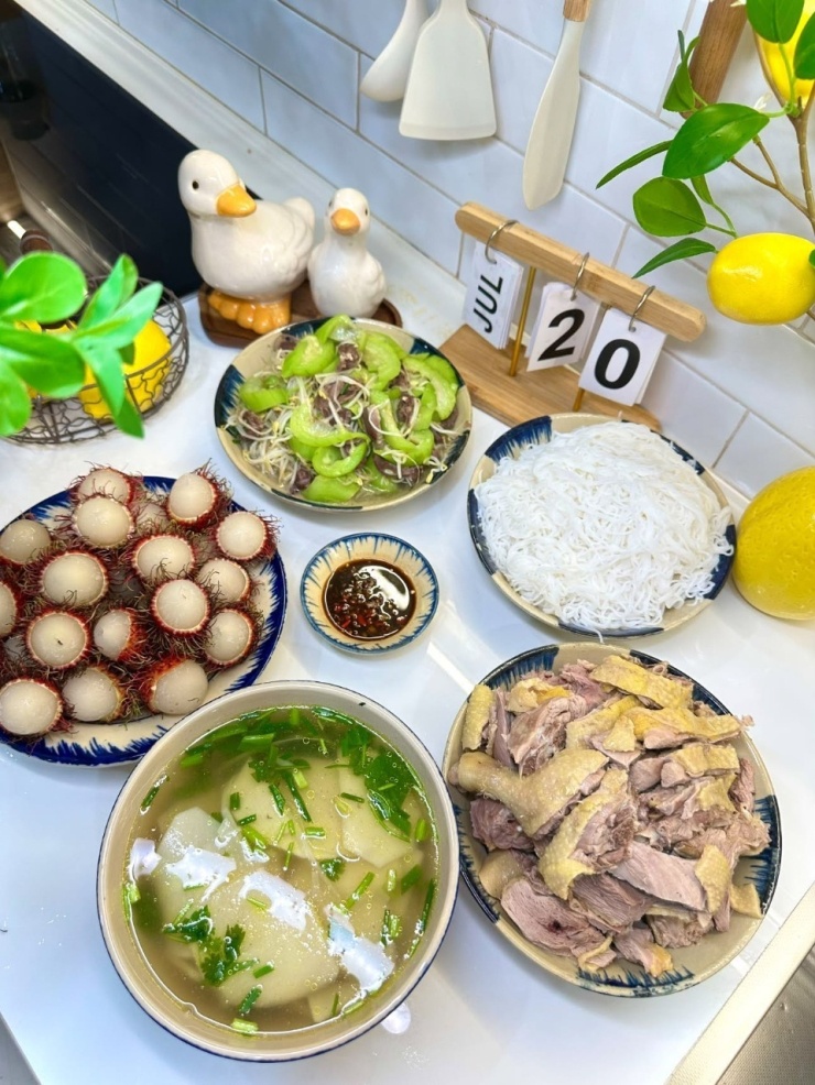 Dạy con nấu ăn trong kỳ nghỉ hè: từ căn bếp đến kỹ năng sống