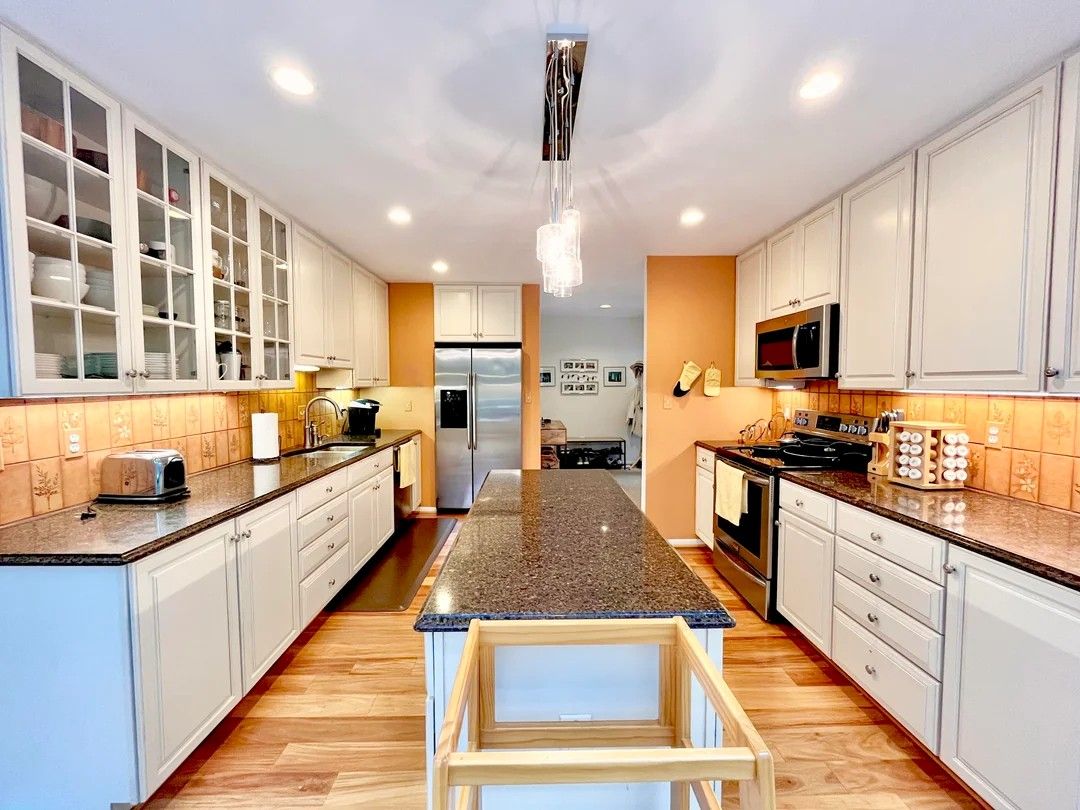 How to Transform Your Kitchen Look Without Moving Appliances
