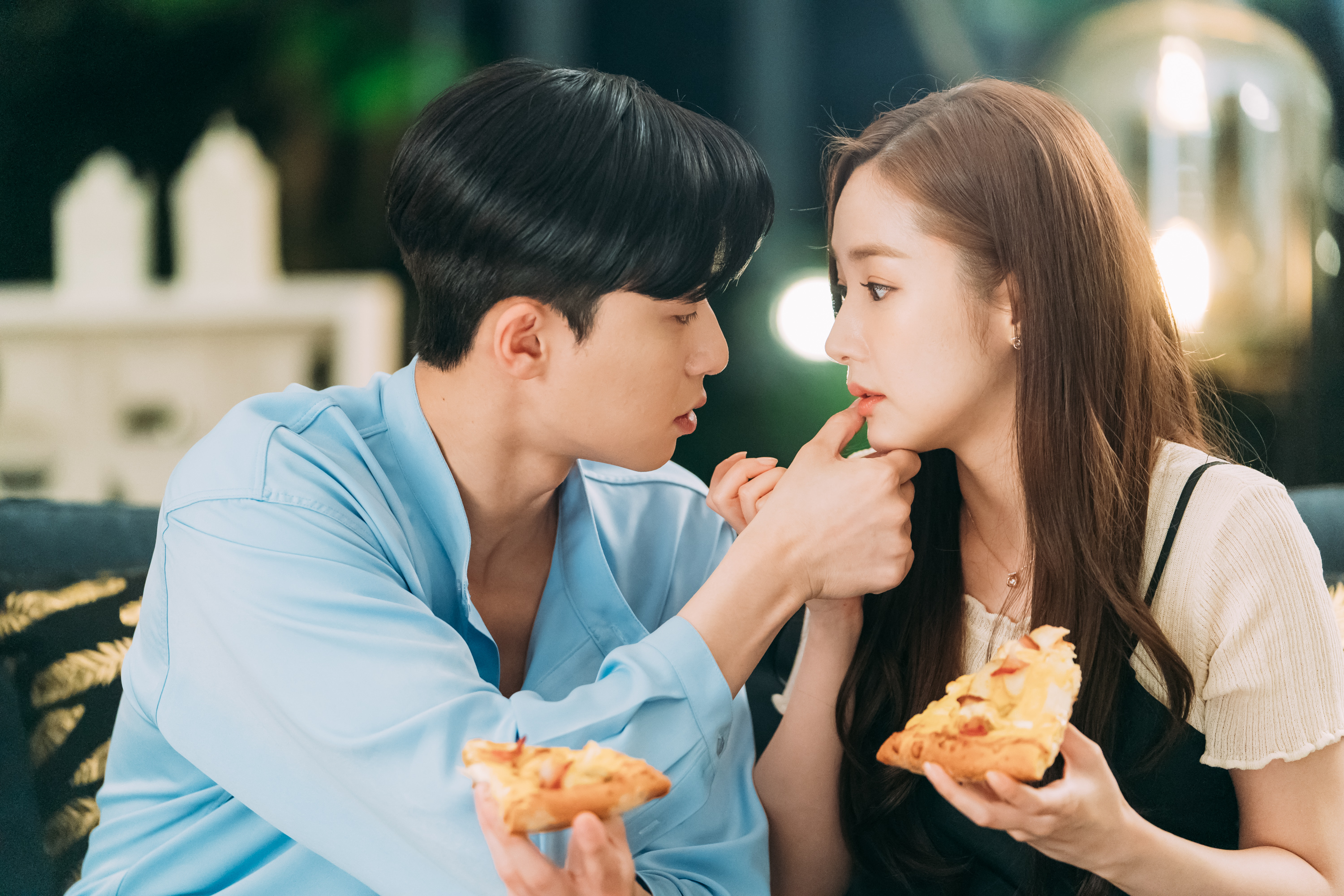 Những nguyên mẫu nam chính phim Hàn: ghen tuông, cuồng si và mộng tưởng fangirl