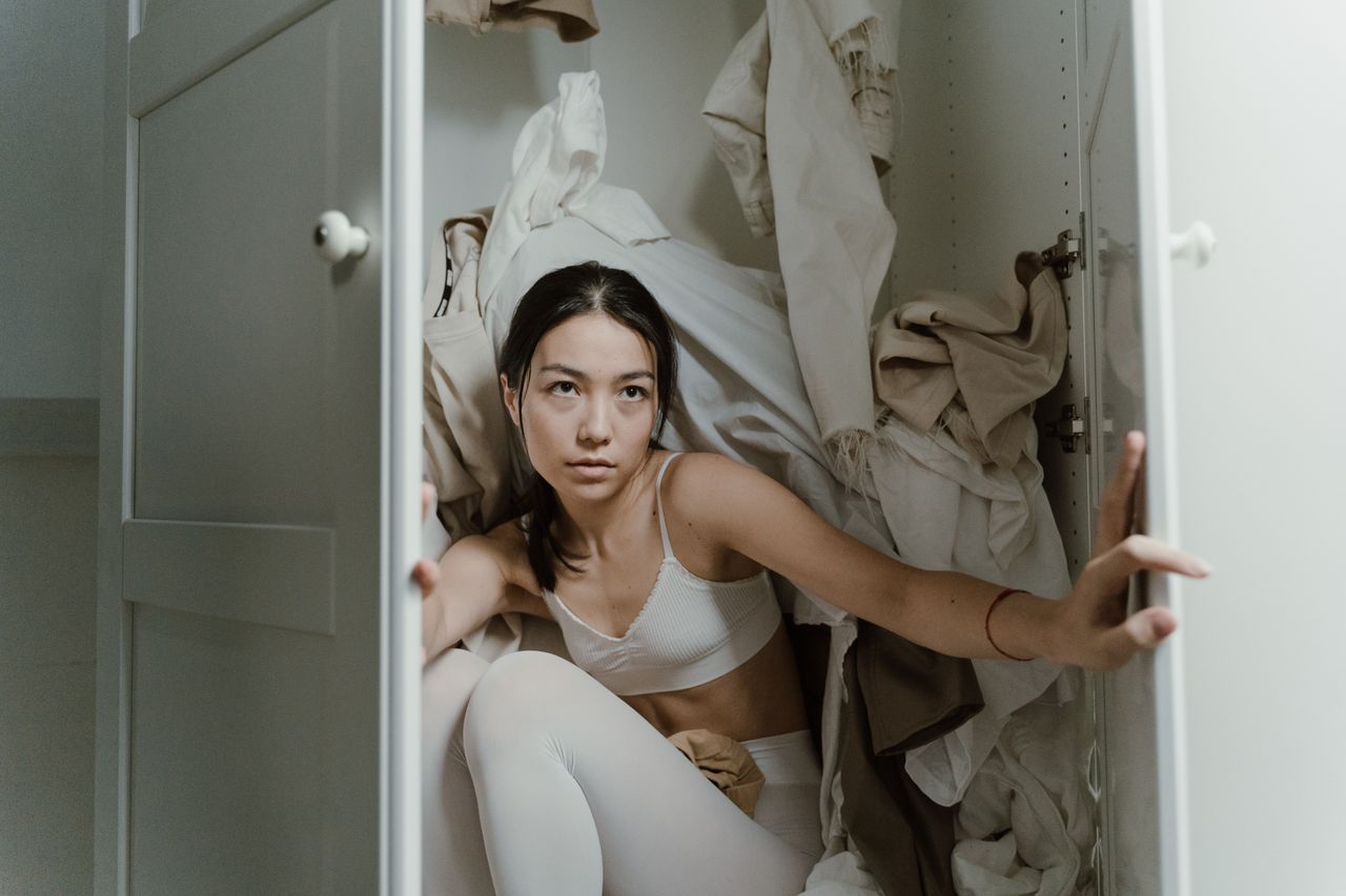Build 162 Outfits From 15 Pieces: The Minimalist Capsule Wardrobe Formula